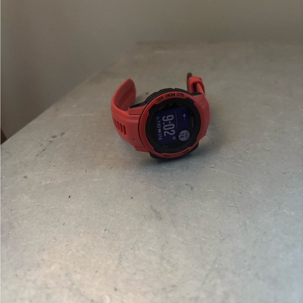 garmin Orange and Black Outdoor GPS Sports Watch - Picture 4 of 5